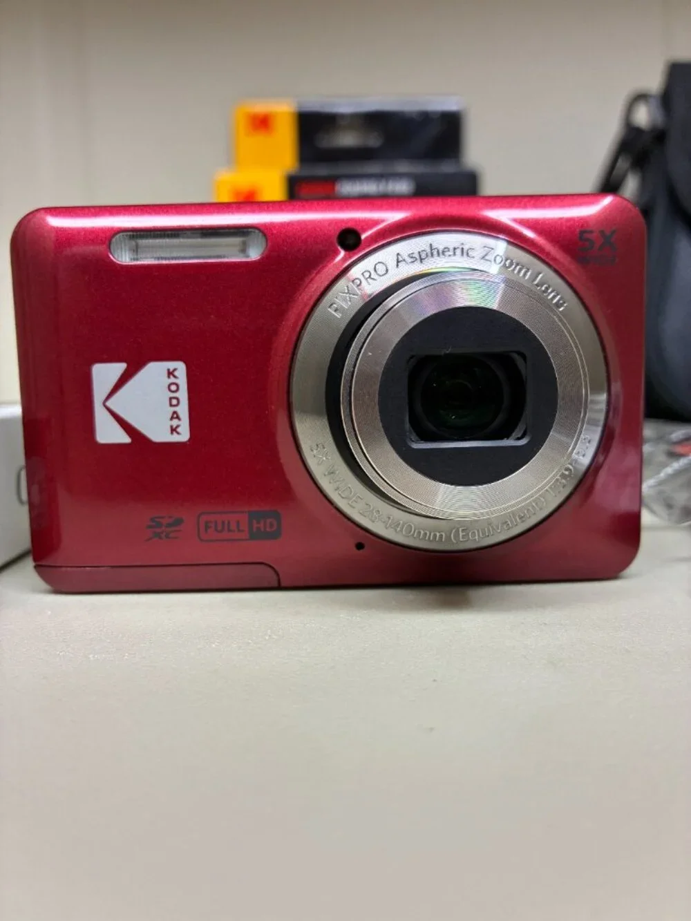 Kodak Pixpro FZ55 Red Digital Camera 16MP 5x Optical Zoom Compact Camera Bundle